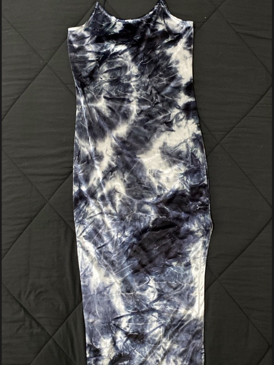 Derek Heart Dresses & Skirts - Derek Heart Black and White Tie-Dye Asymmetrical Dress